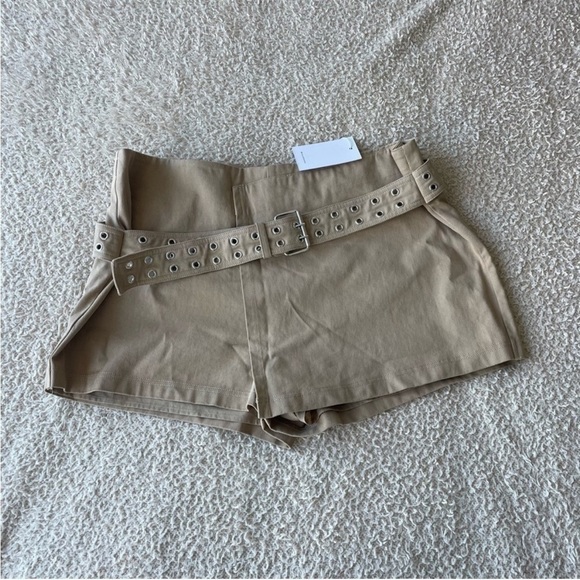 NEW! Lovers And Friends- Remy Skort Taupe Neutral With Chunky Belt NWT Size XL - Picture 6 of 6